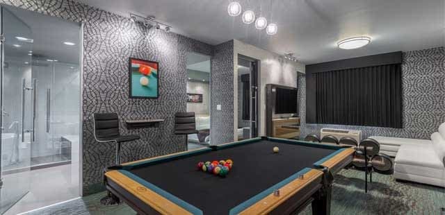 Hotel Clique Calgary Airport
