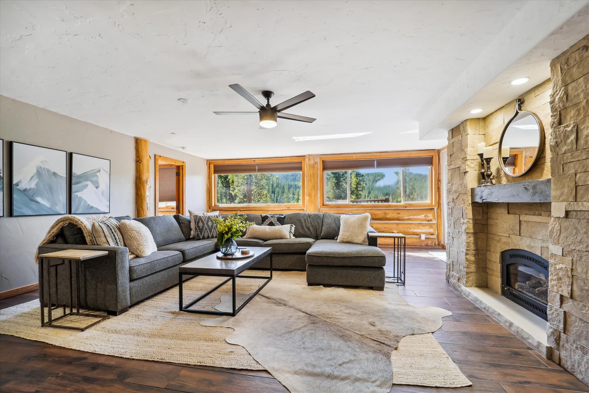 Living Area - Modern Log Cabin - Breckenridge Vacation Rental
