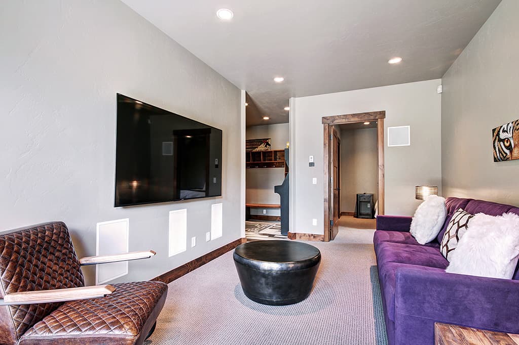 Living Area - Slopeview Chalet - Breckenridge Vacation Rental