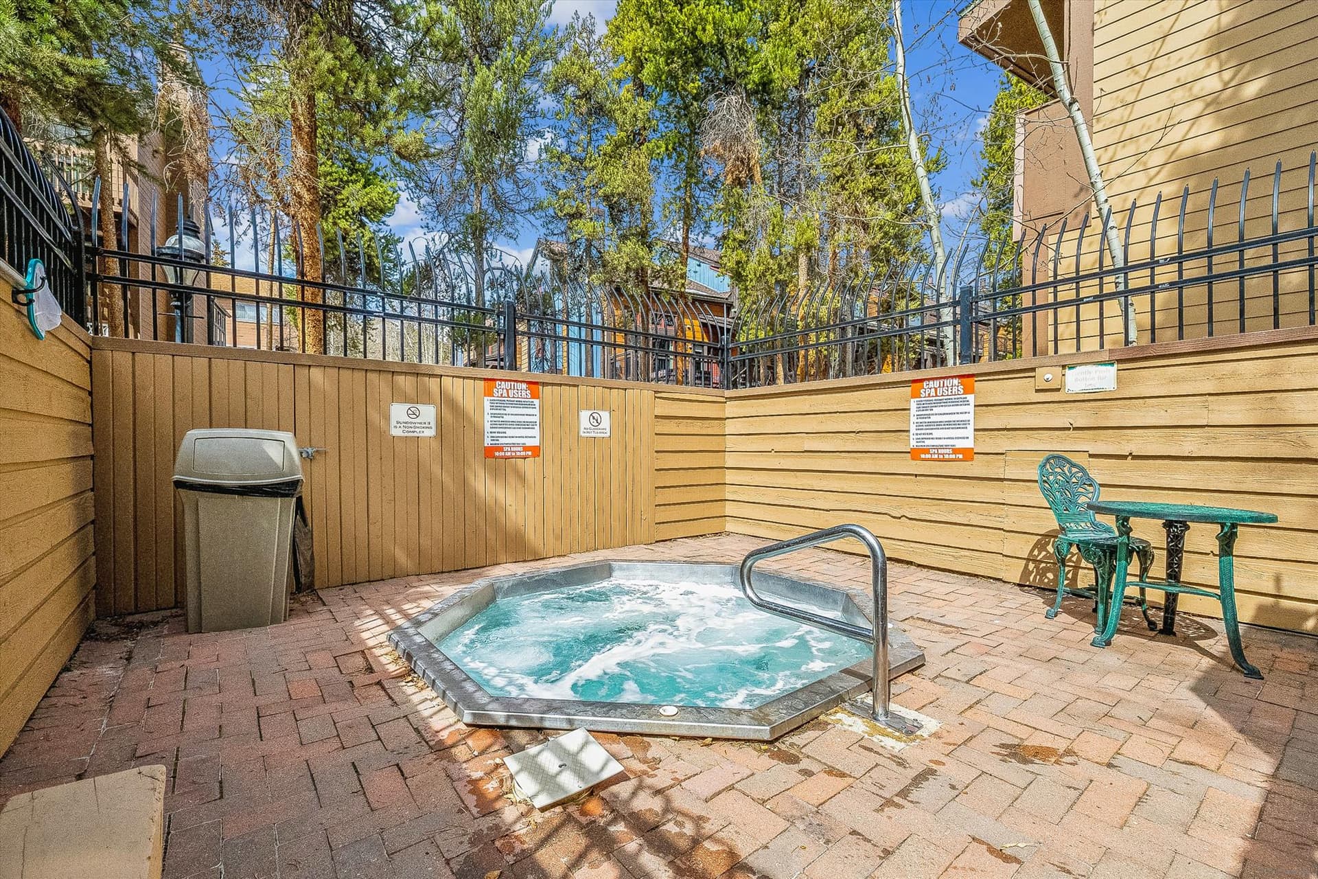 Hot Tub - Sundowner II 201 - Breckenridge Vacation Rental