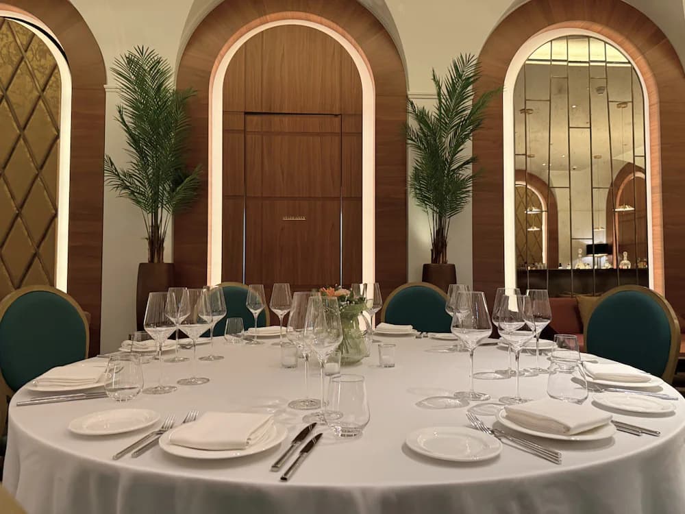 Banquet hall
