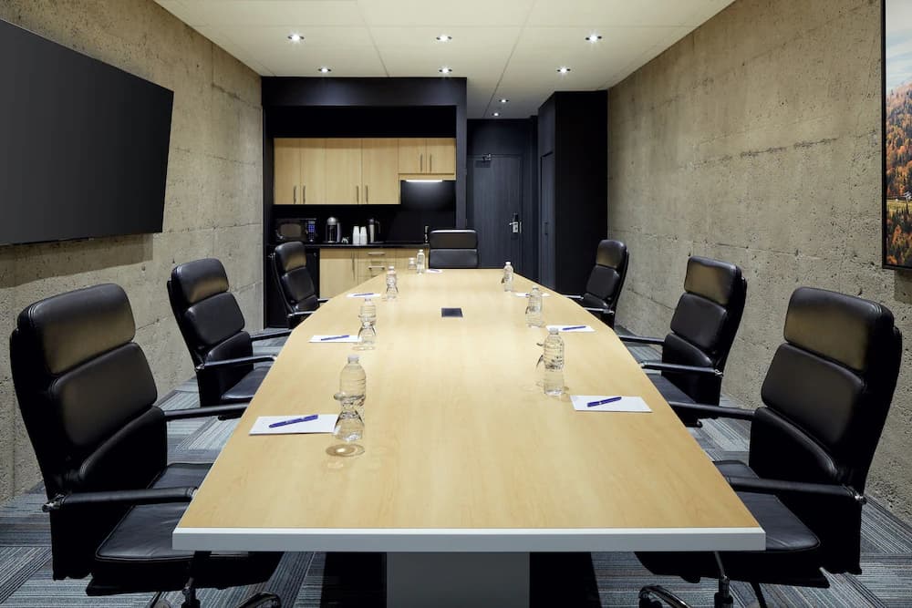Meeting facility