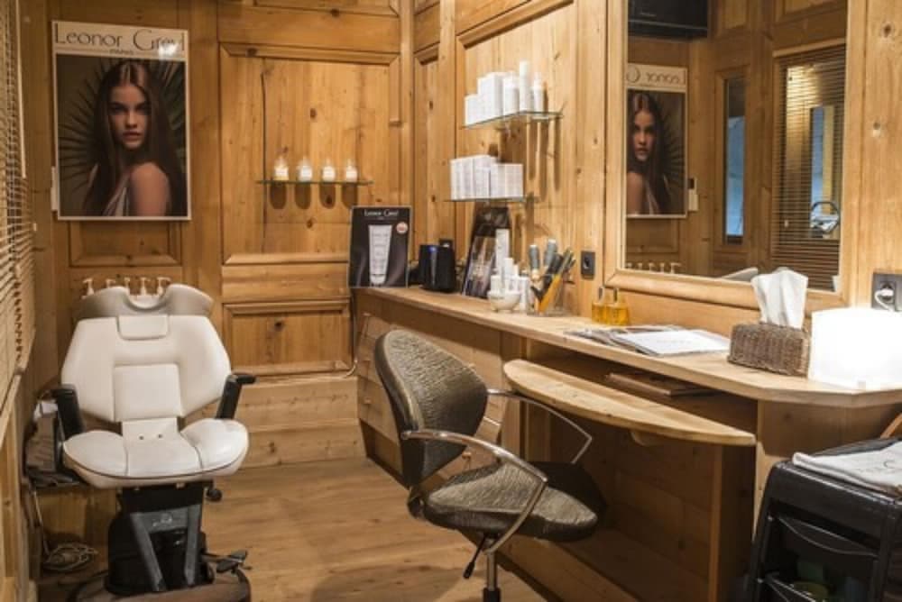 Hair salon
