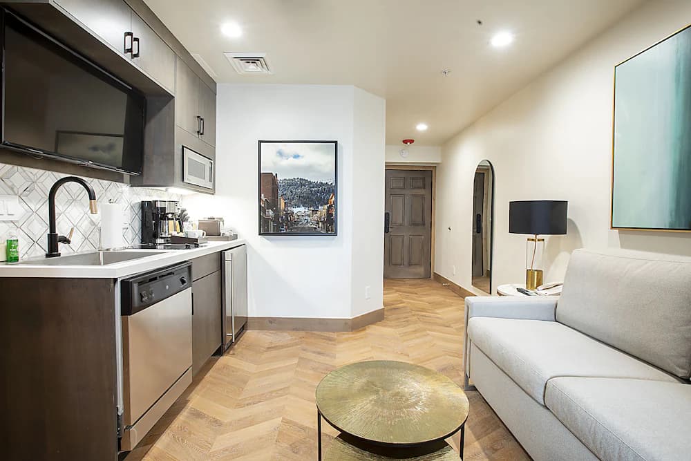 Private kitchenette