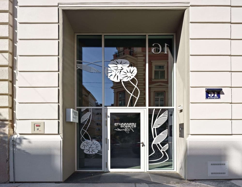 Primary image