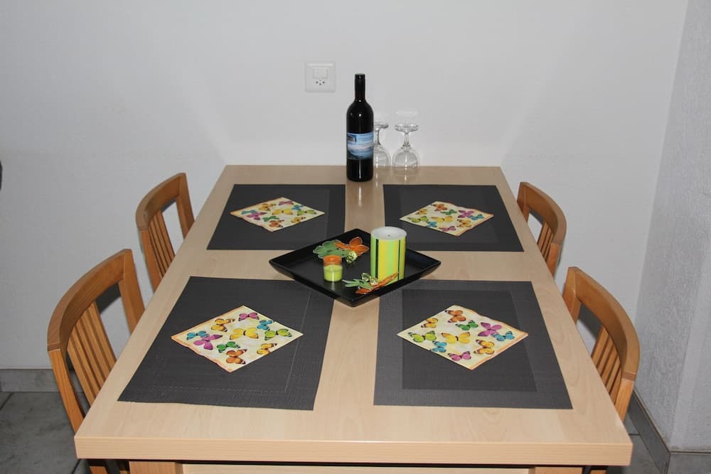 In-room dining