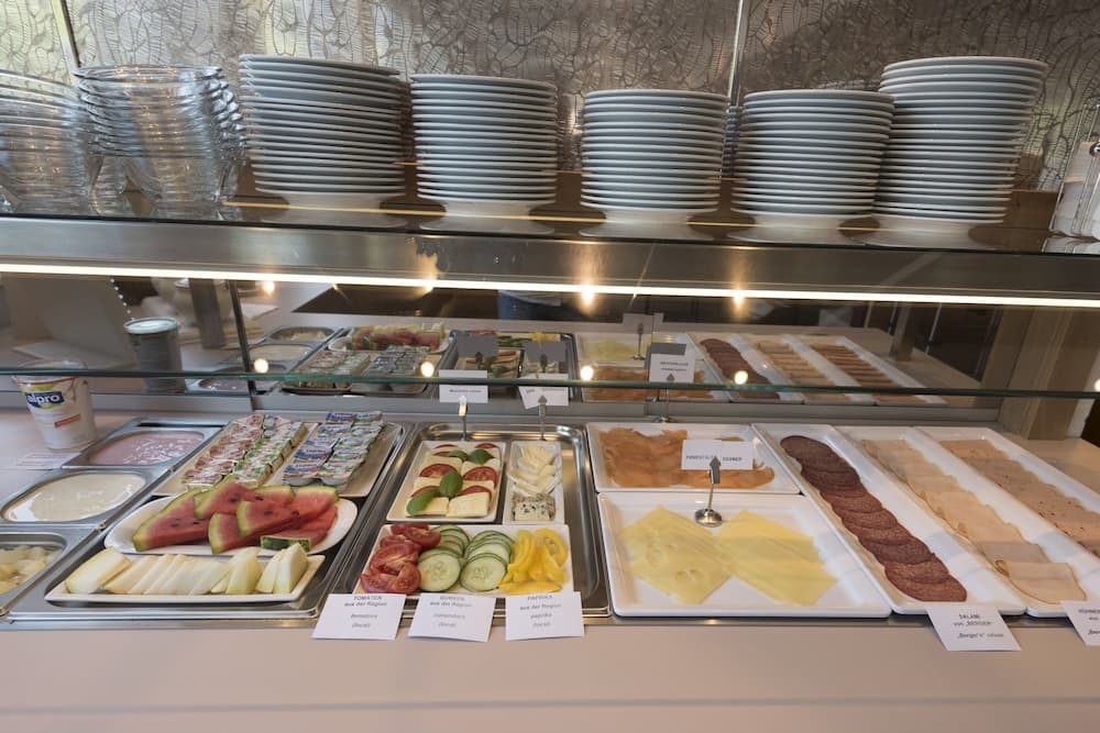 Breakfast buffet