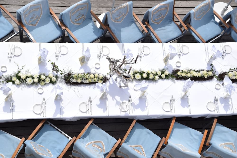 Banquet hall