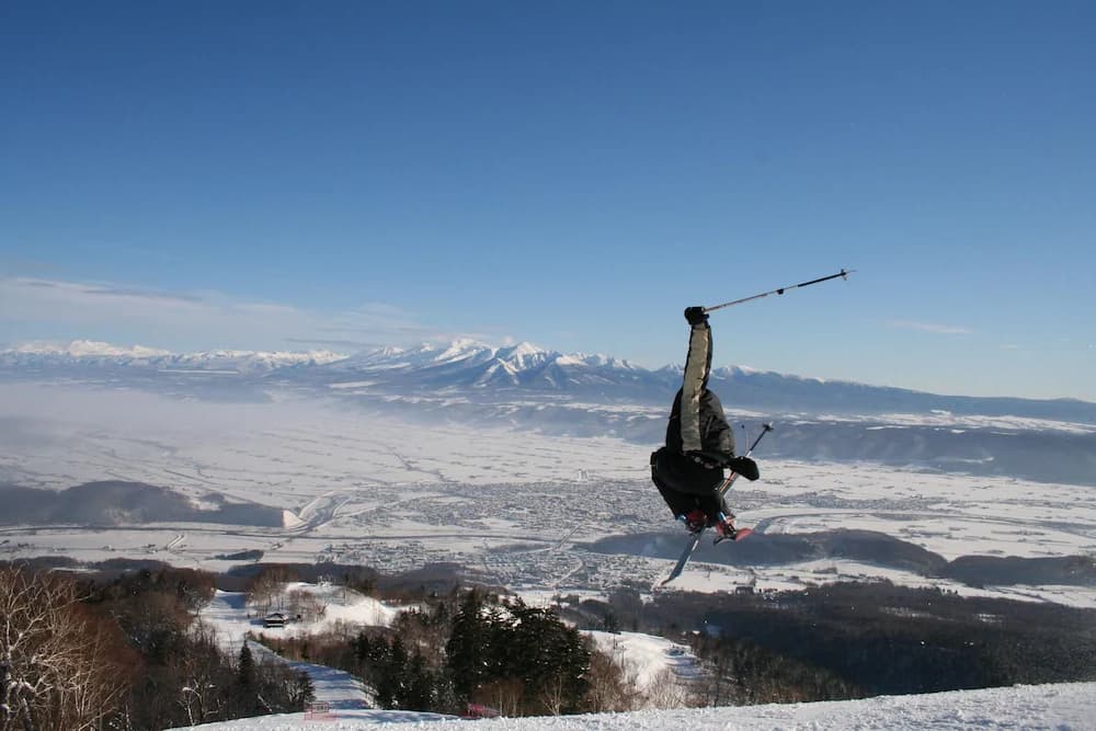 Snow and ski sports