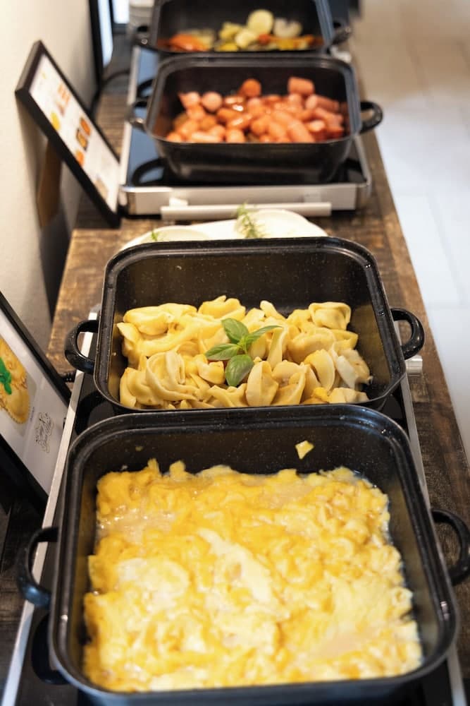 Breakfast buffet