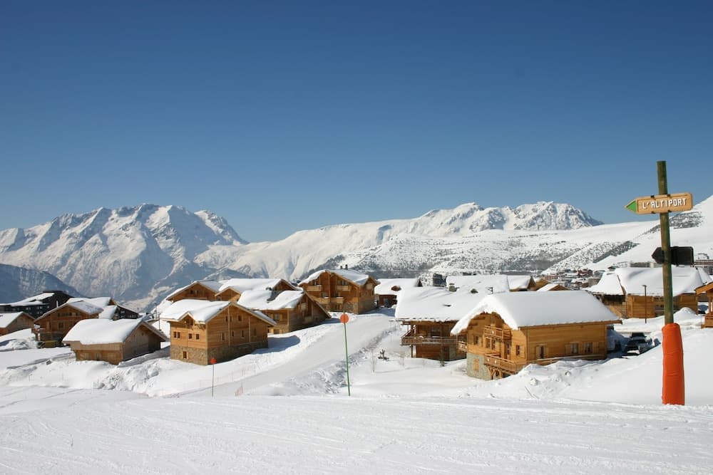 Skiing