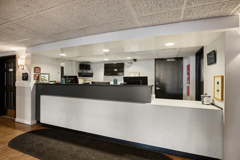 Concierge desk