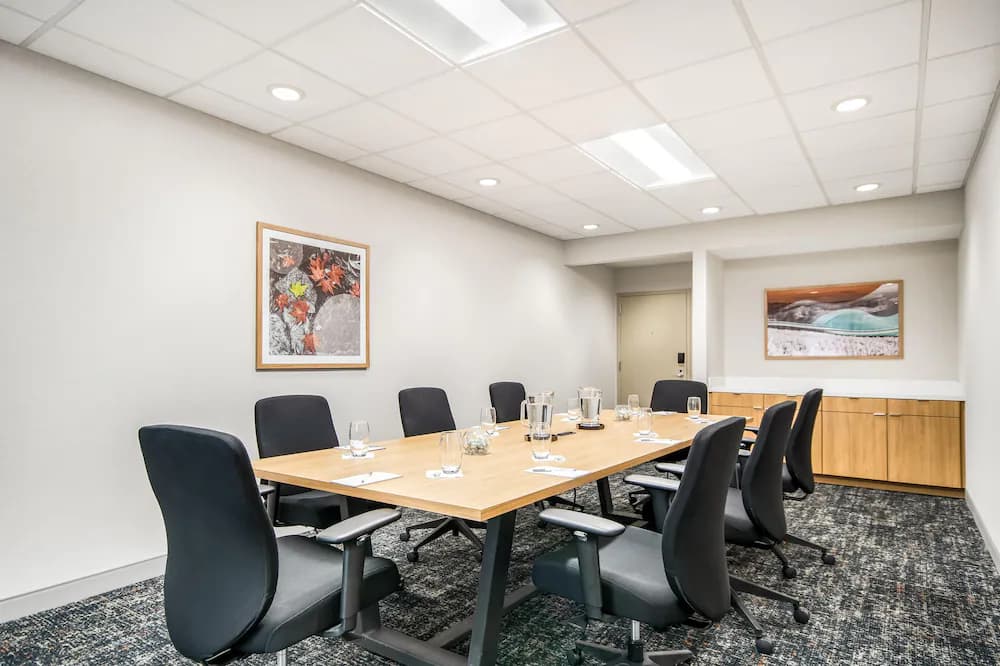 Meeting facility