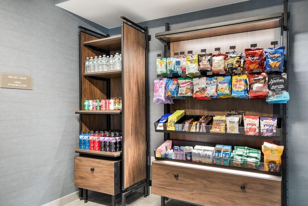 Snack bar