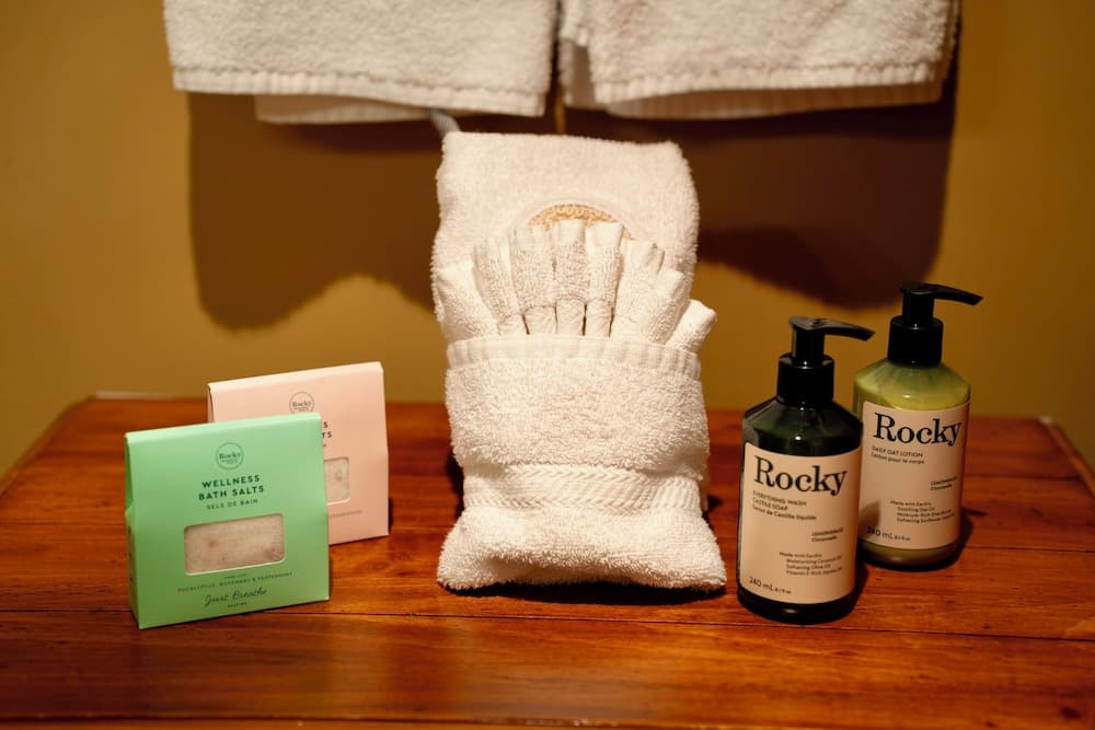 Bathroom amenities