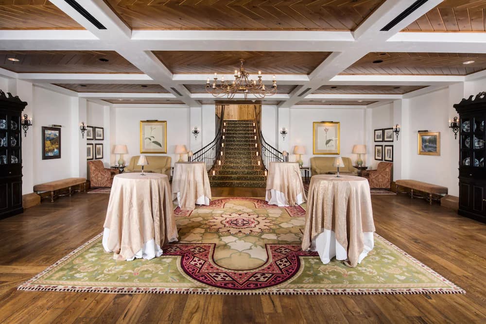 Banquet hall