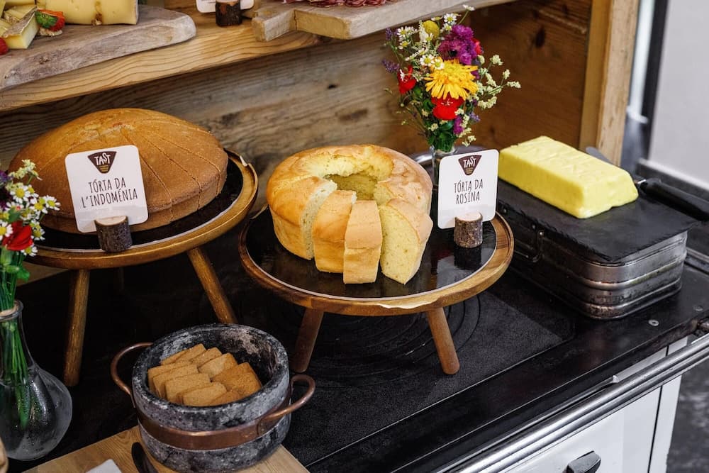 Breakfast buffet