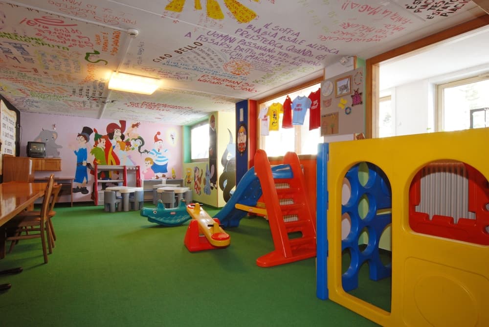 Children's play area - indoor
