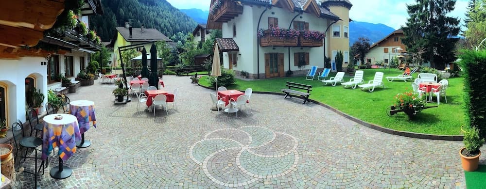 Courtyard