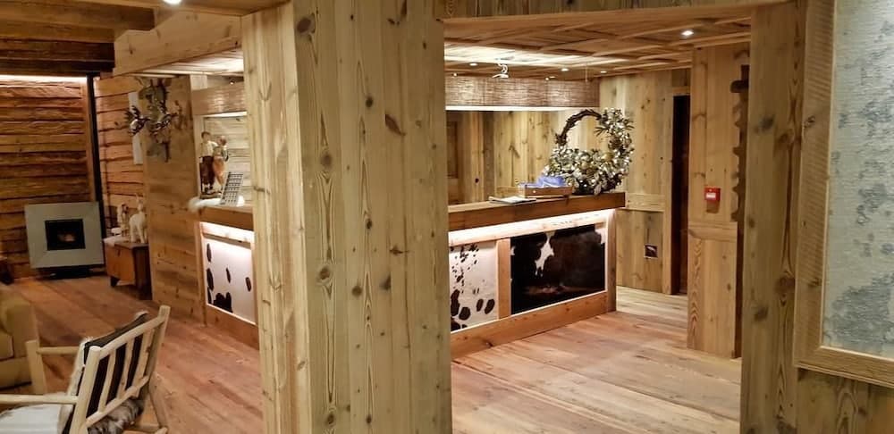 Reception hall