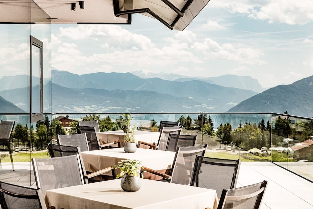 Sundeck