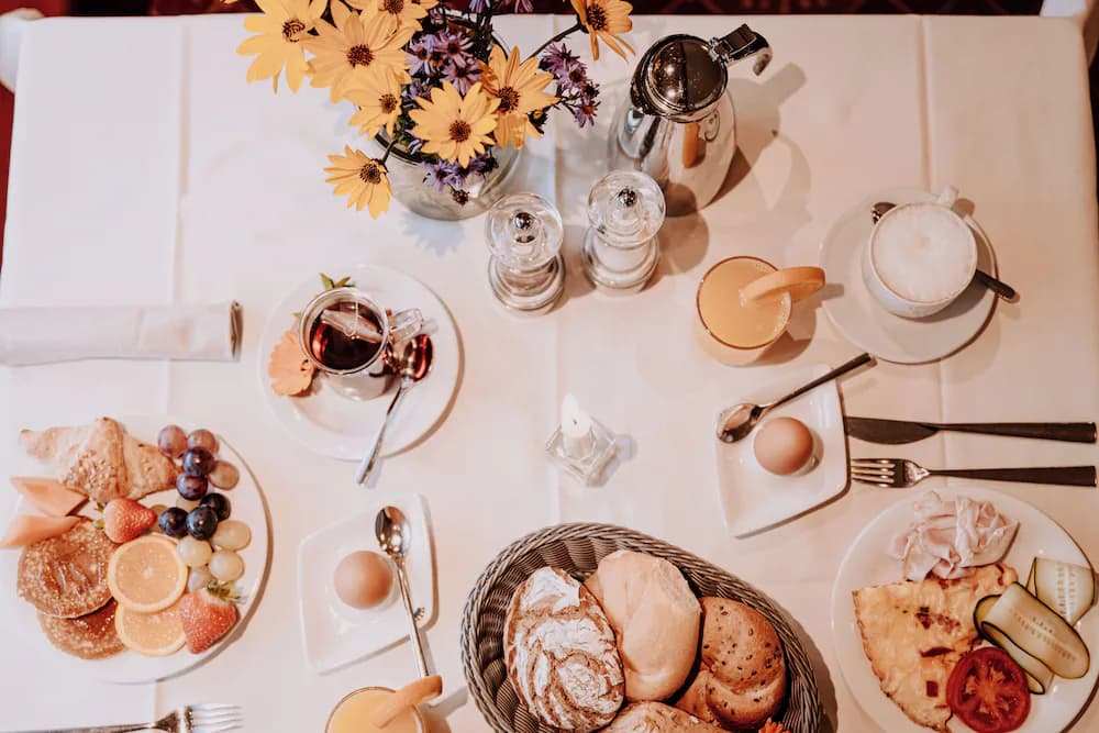 Breakfast buffet