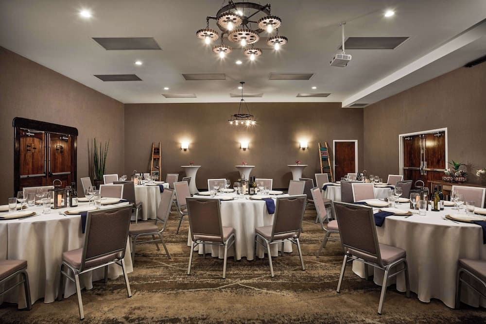 Meeting facility