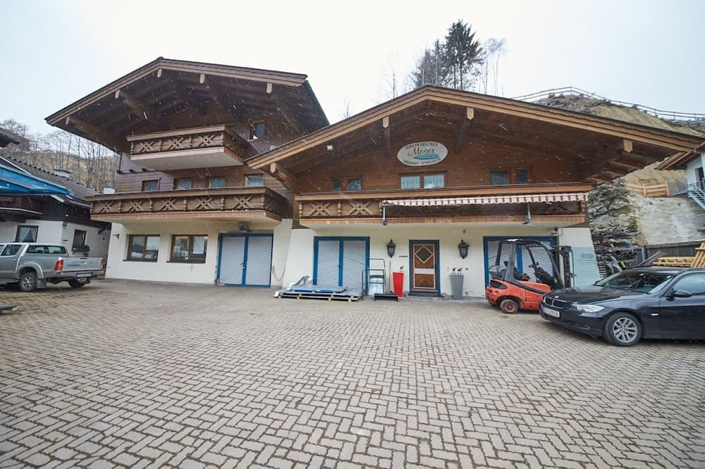 Primary image