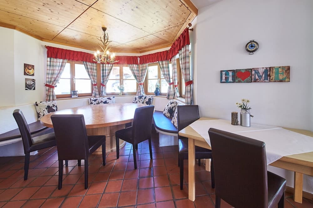 In-room dining