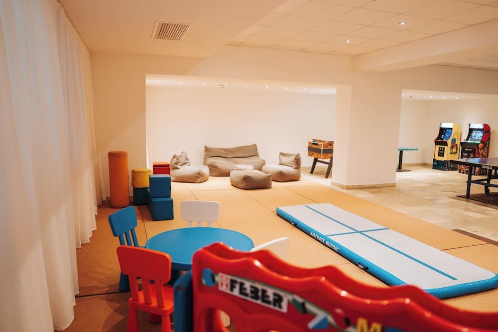 Children's play area - indoor