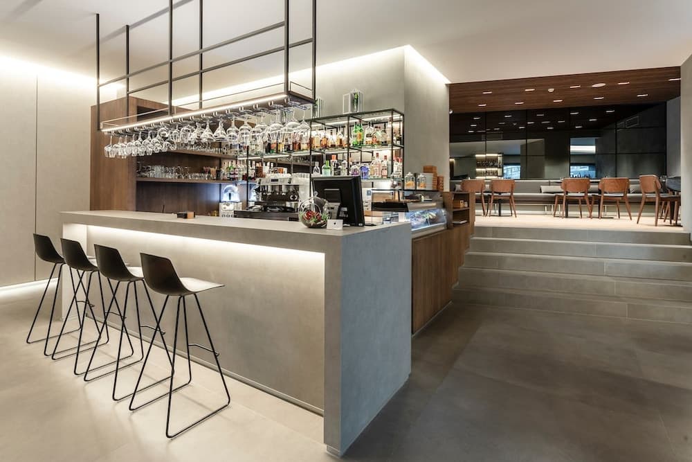 Coffee shop