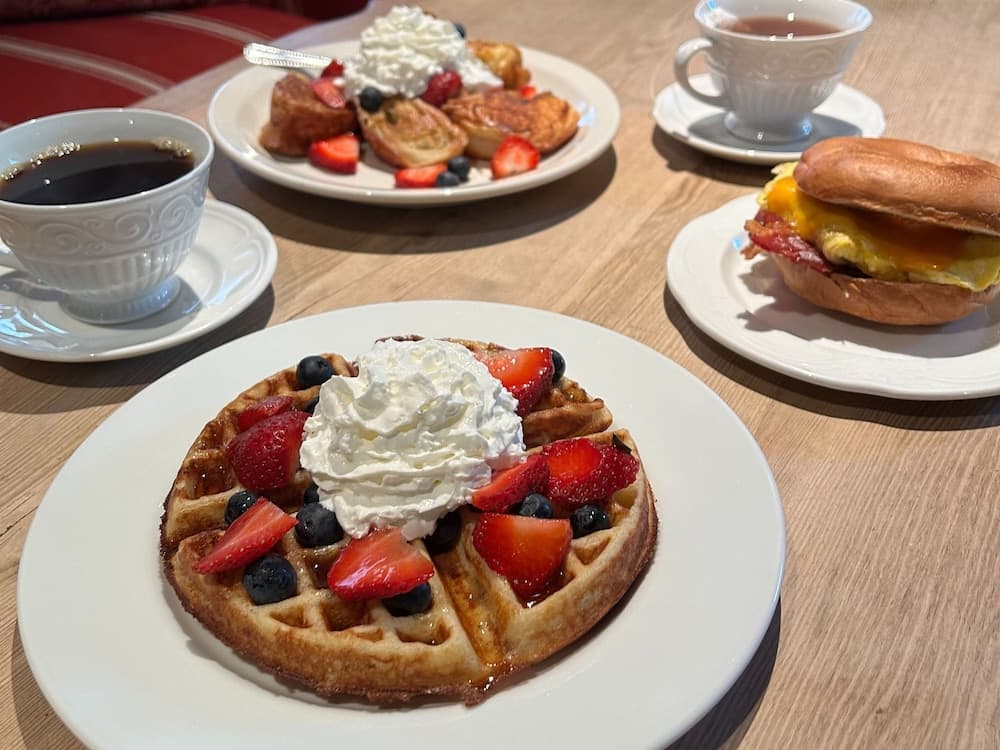 Breakfast area