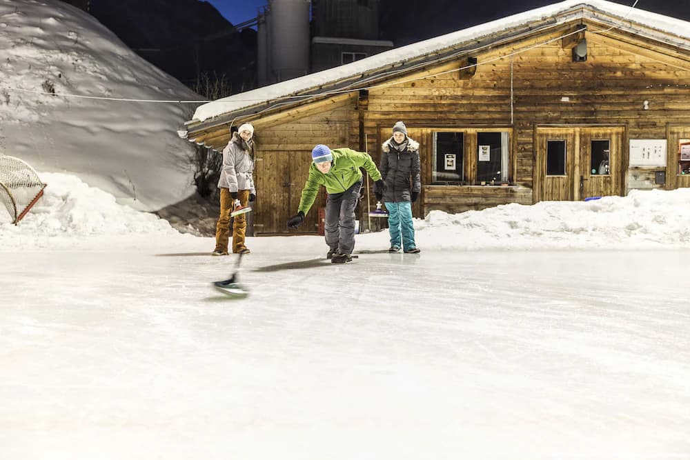 Snow and ski sports