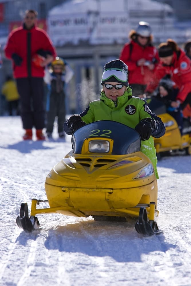 Snow and ski sports