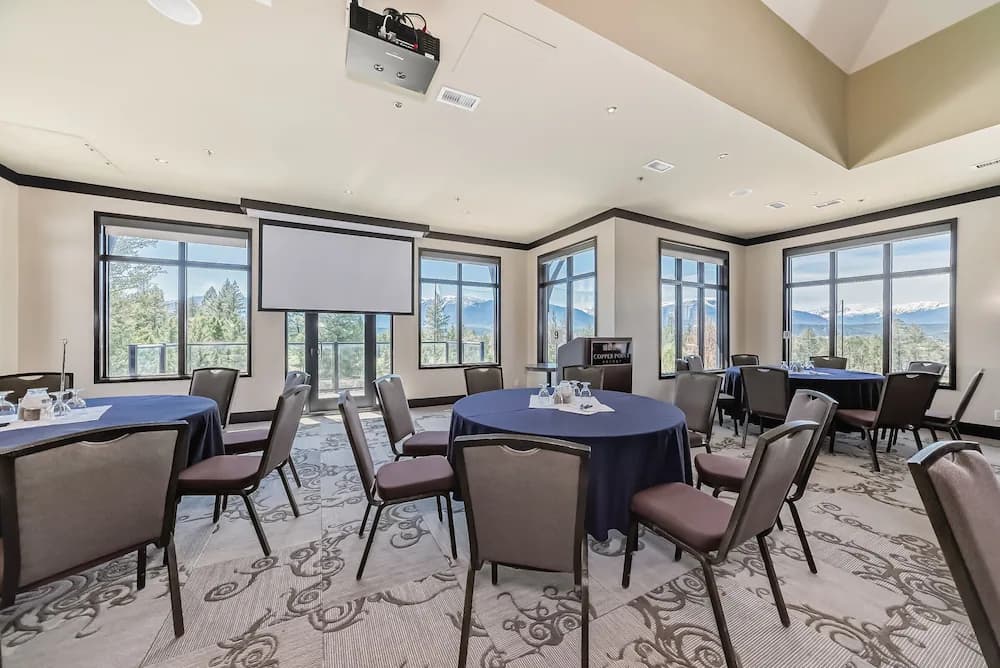 Banquet hall