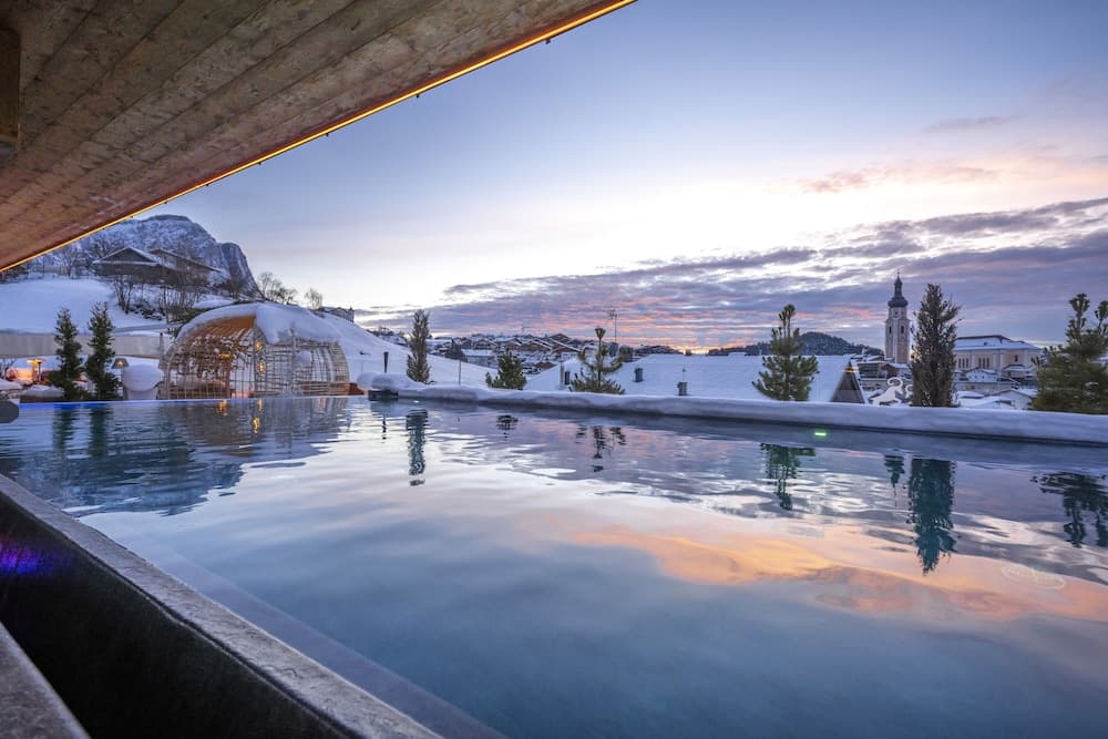 Rooftop pool