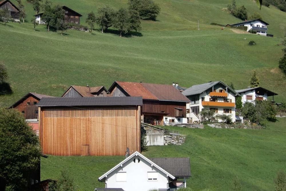 Primary image