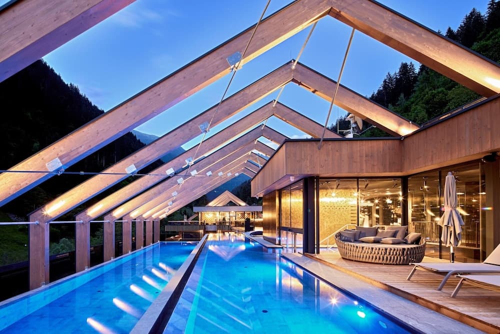 Rooftop pool