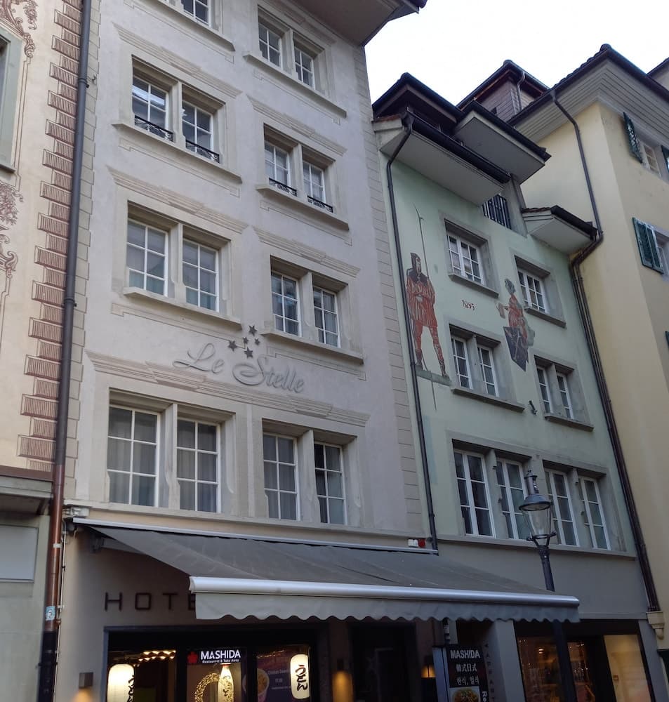 Primary image