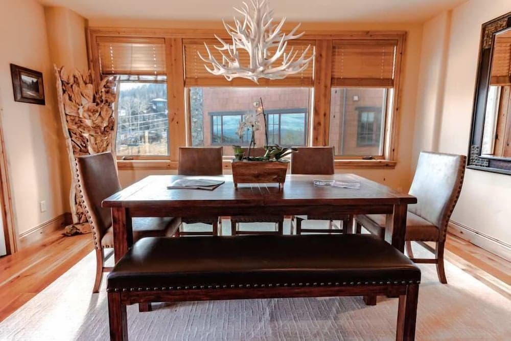 In-room dining