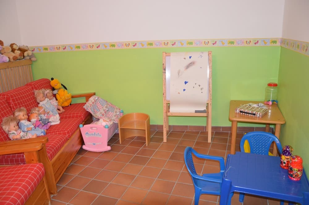 Children's play area - indoor