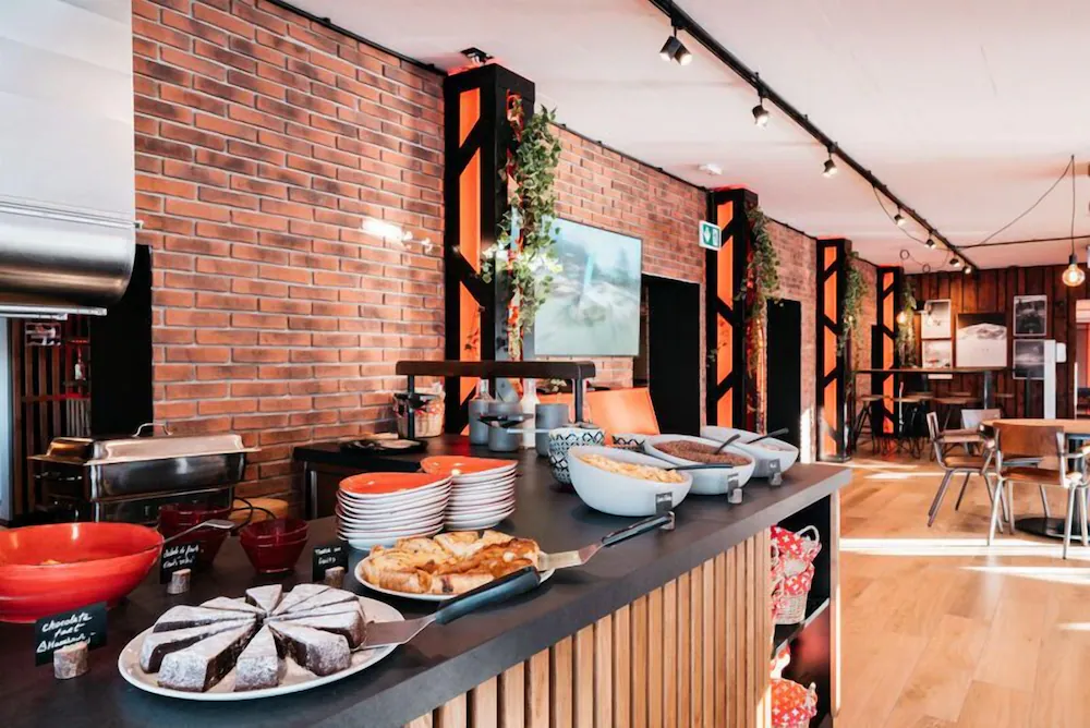 Breakfast area